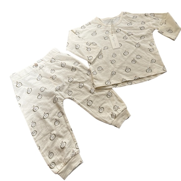 NWTS Rylee & Cru Apples all over, pants/long sleeve tee, size 12-18 months - Picture 2 of 8